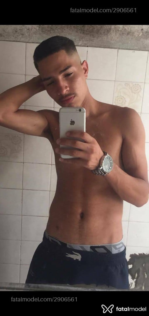 Acompanhante mulher trans morena (o) de olhos mel em Virtual - Patrick Douglas