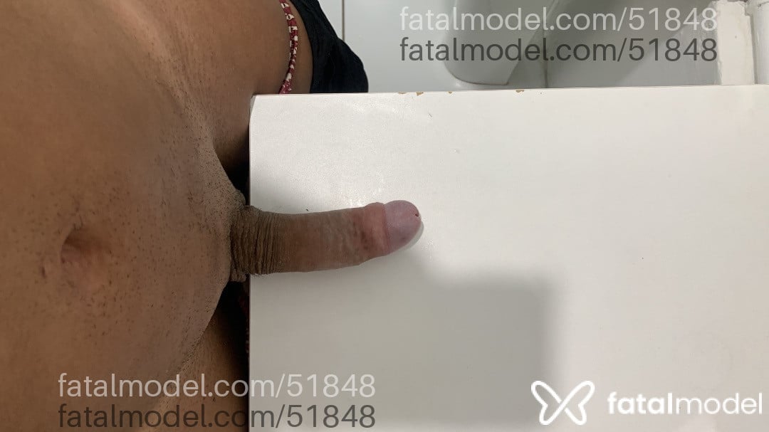 Acompanhante mulher trans com cabelo castanho de olhos castanhos em Curitiba - Stella Duarte