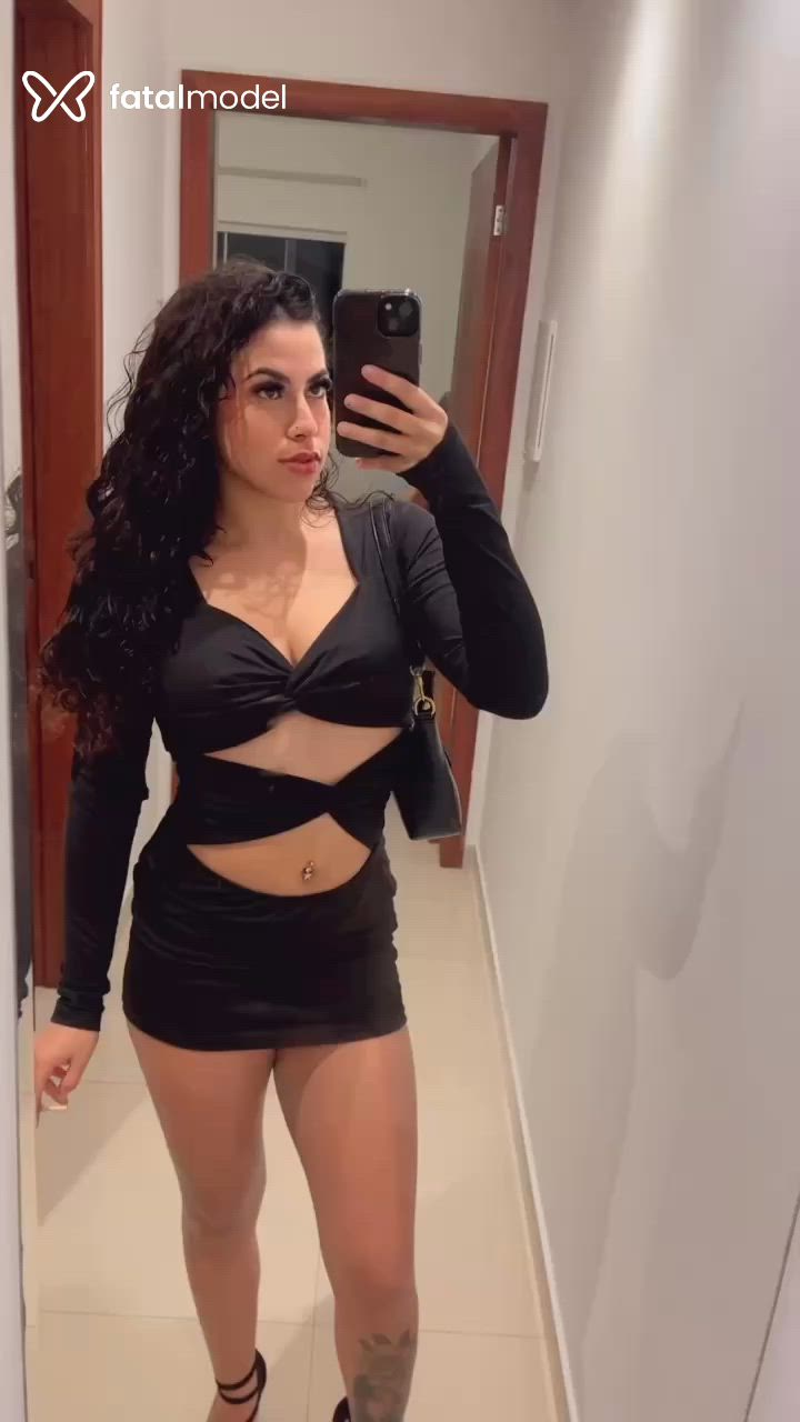 Acompanhante mulher morena (o) de olhos mel - Laura Valinn