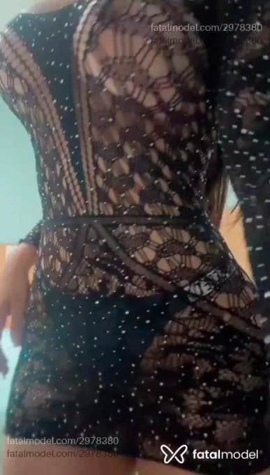 Acompanhante mulher com cabelo castanho de olhos castanhos - Livia Mendes Acompanhante mulher com cabelo castanho de olhos castanhos - Livia Mendes