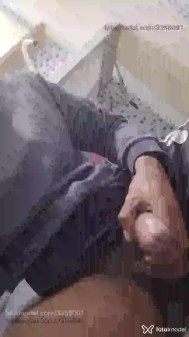 Acompanhante homem morena (o) de olhos castanhos - Ramom