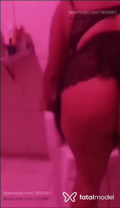 Acompanhante mulher com cabelo castanho de olhos castanhos - Patrícia