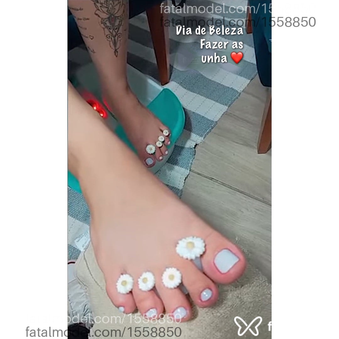 Acompanhante mulher loira (o) de olhos verdes em Naviraí - Leh Tatuadaa