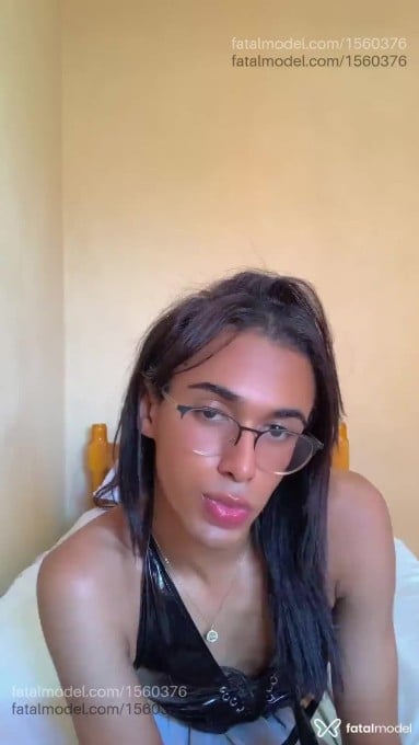 Acompanhante mulher trans com cabelo castanho de olhos castanhos em Rio das Ostras - Vanessa