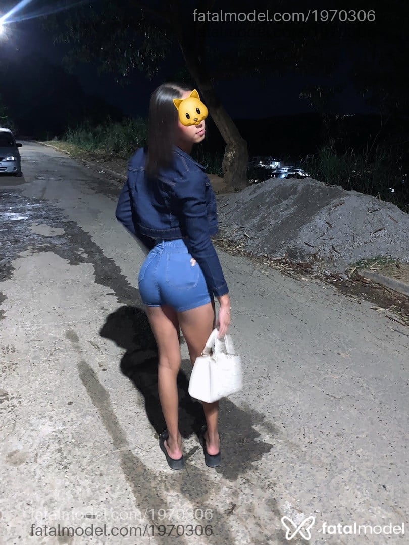 Acompanhante mulher trans morena (o) de olhos pretos em Volta Redonda - Agnes