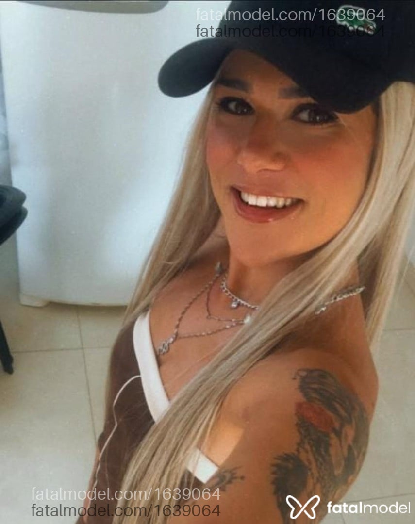 Acompanhante mulher com cabelo castanho de olhos mel em São Gotardo - Sabrina
