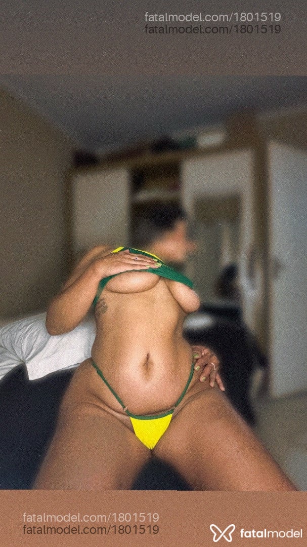 Acompanhante mulher morena (o) de olhos pretos em São Roque - Manu