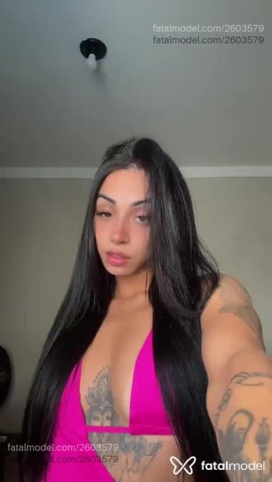 Acompanhante mulher morena (o) de olhos verdes em Uberlândia - Mirella Campos