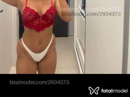 Acompanhante mulher com cabelo castanho de olhos castanhos em Araguaína - Laís