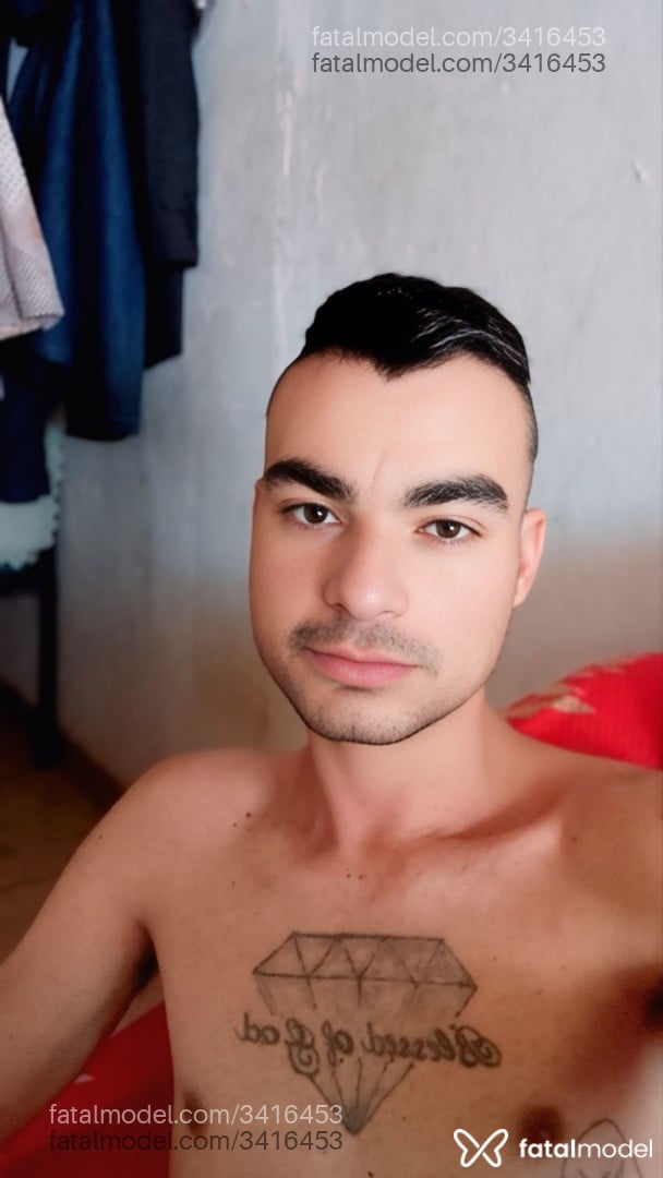 Acompanhante homem morena (o) de olhos pretos em Pompéia - Natan