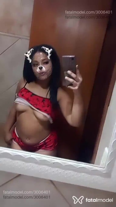 Acompanhante mulher morena (o) de olhos castanhos em Gravataí Acompanhante mulher morena (o) de olhos castanhos em Gravataí - Liviii