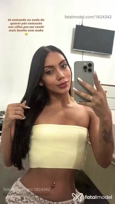 Acompanhante mulher trans morena (o) de olhos pretos em São José dos Campos Acompanhante mulher trans morena (o) de olhos pretos em São José dos Campos - Kauani