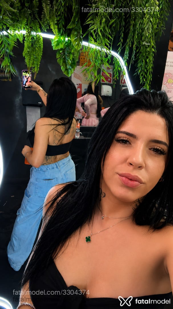 Acompanhante mulher morena (o) de olhos castanhos em Curitiba Acompanhante mulher morena (o) de olhos castanhos em Curitiba - Jessica Alves