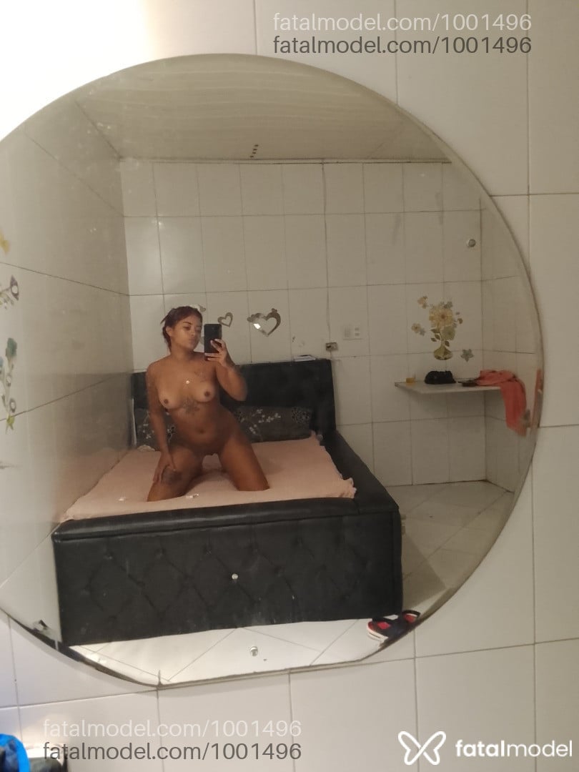 Acompanhante mulher ruiva (o) de olhos castanhos - Luana Savóia Acompanhante mulher ruiva (o) de olhos castanhos - Luana Savóia