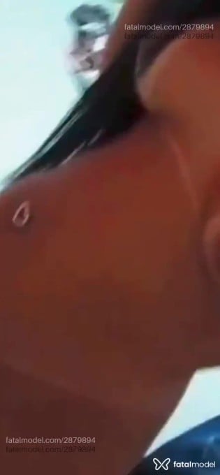 Acompanhante mulher com cabelo castanho de olhos castanhos - Malu Guedes Acompanhante mulher com cabelo castanho de olhos castanhos - Malu Guedes
