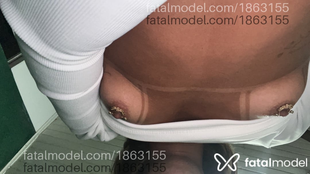 Acompanhante mulher trans com cabelo castanho de olhos castanhos em Cuiabá - Bella