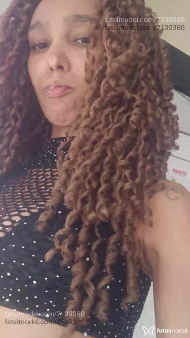 Acompanhante mulher ruiva (o) de olhos castanhos em Volta Redonda Acompanhante mulher ruiva (o) de olhos castanhos em Volta Redonda - Tayra Martins