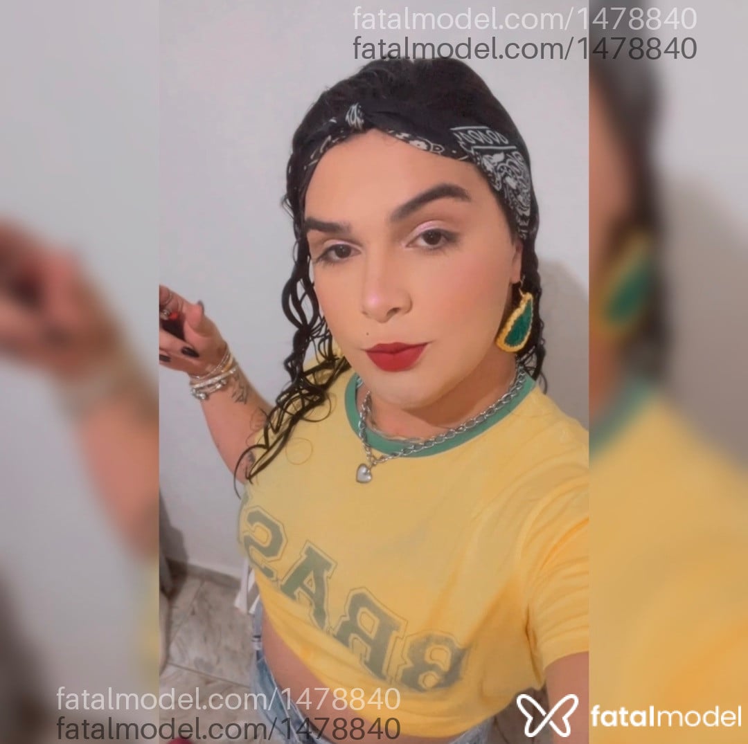 Acompanhante travesti morena (o) de olhos castanhos em Tupã Acompanhante travesti morena (o) de olhos castanhos em Tupã - Lolô Marquezz