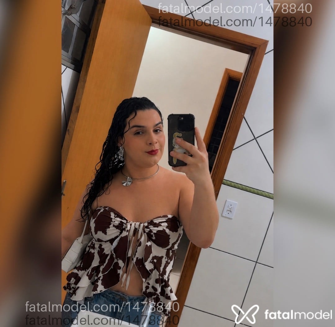 Acompanhante travesti morena (o) de olhos castanhos em Tupã - Lolô Marquezz