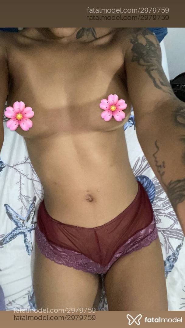 Acompanhante mulher morena (o) de olhos castanhos - Elloa Vitória