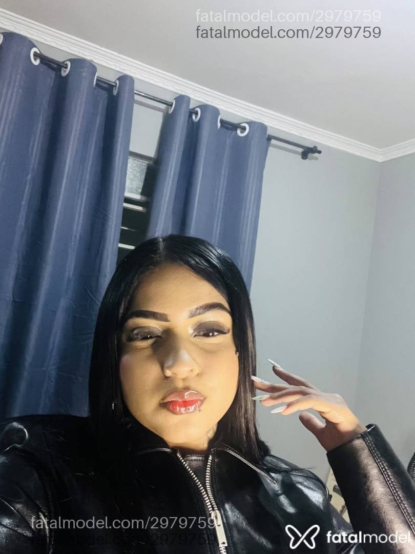 Acompanhante mulher morena (o) de olhos castanhos - Elloa Vitória
