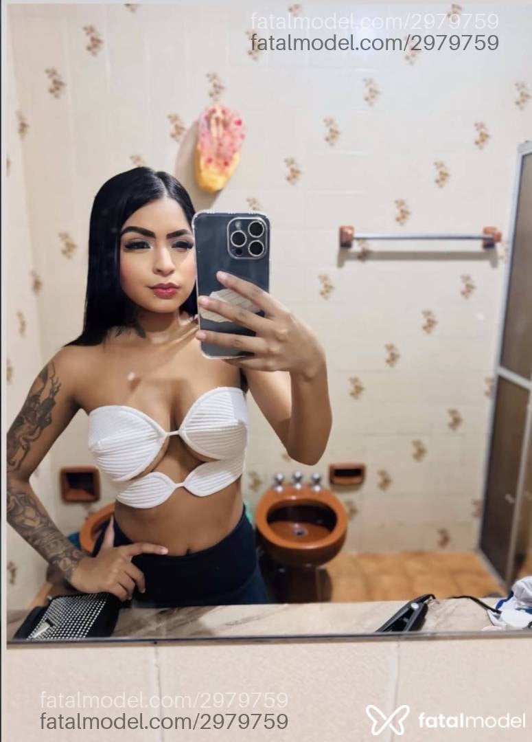 Acompanhante mulher morena (o) de olhos castanhos - Elloa Vitória