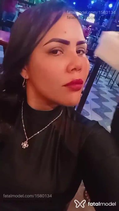 Acompanhante mulher com cabelo castanho de olhos castanhos em Itaituba - Júlia