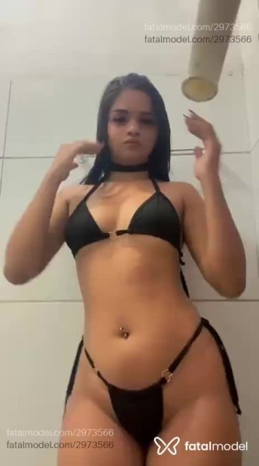 Acompanhante mulher morena (o) de olhos castanhos em Fortaleza - Vitorinha Barbosa