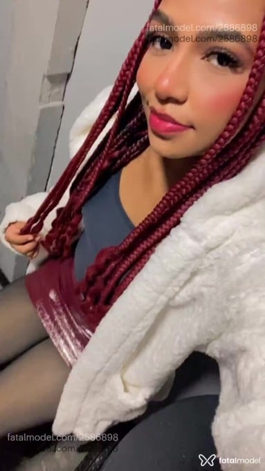 Acompanhante mulher com cabelo castanho de olhos pretos em São José - Mily Azevedo