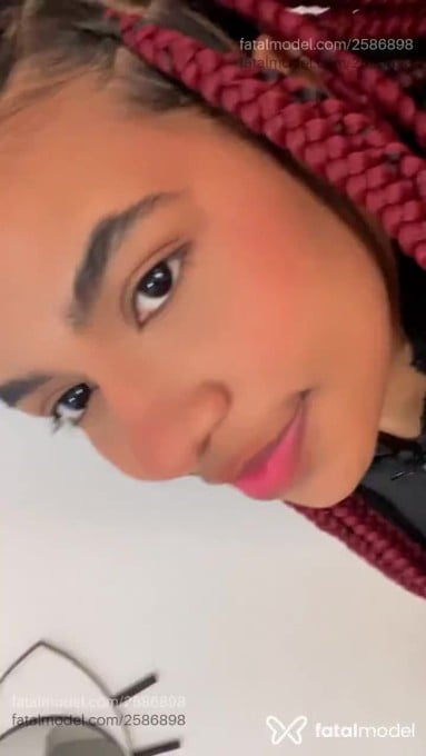 Acompanhante mulher com cabelo castanho de olhos pretos em São José - Mily Azevedo