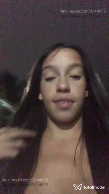 Acompanhante mulher com cabelo castanho de olhos castanhos - Lorenna