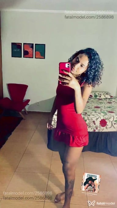 Acompanhante mulher com cabelo castanho de olhos pretos em São José - Mily Azevedo