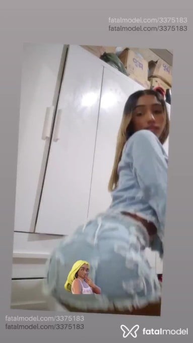 Acompanhante mulher trans morena (o) de olhos castanhos - Rebeca
