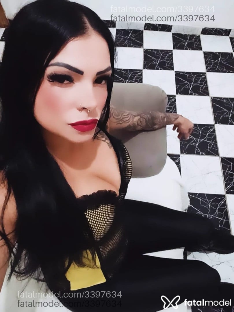 Acompanhante mulher morena (o) de olhos castanhos - Brenda