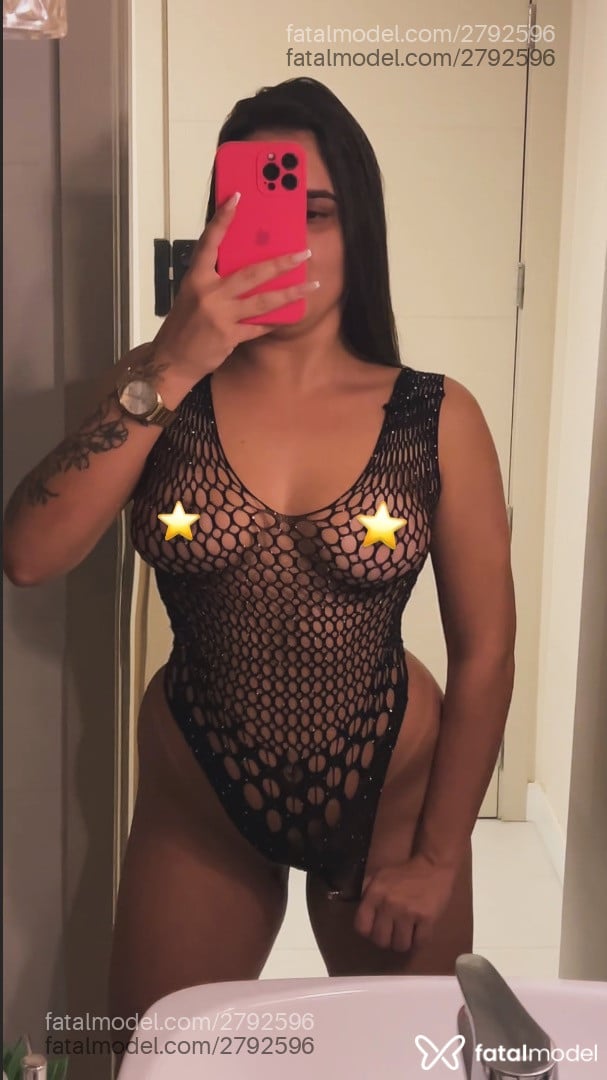 Acompanhante mulher com cabelo castanho de olhos castanhos em Campos dos Goytacazes - Nathália Oliveira