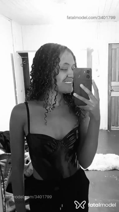 Acompanhante mulher morena (o) de olhos castanhos - Laiss Acompanhante mulher morena (o) de olhos castanhos - Laiss
