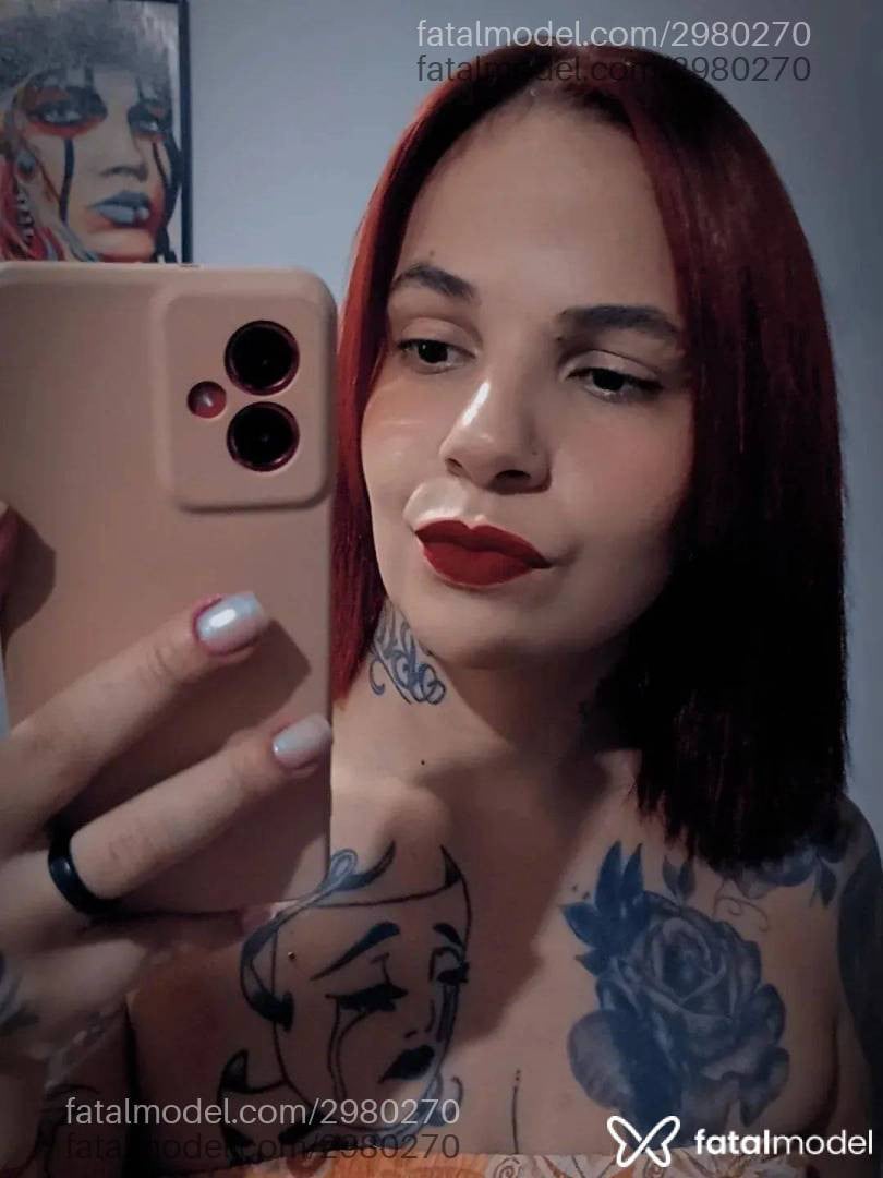 Acompanhante mulher ruiva (o) de olhos castanhos em Caruaru - Olivia