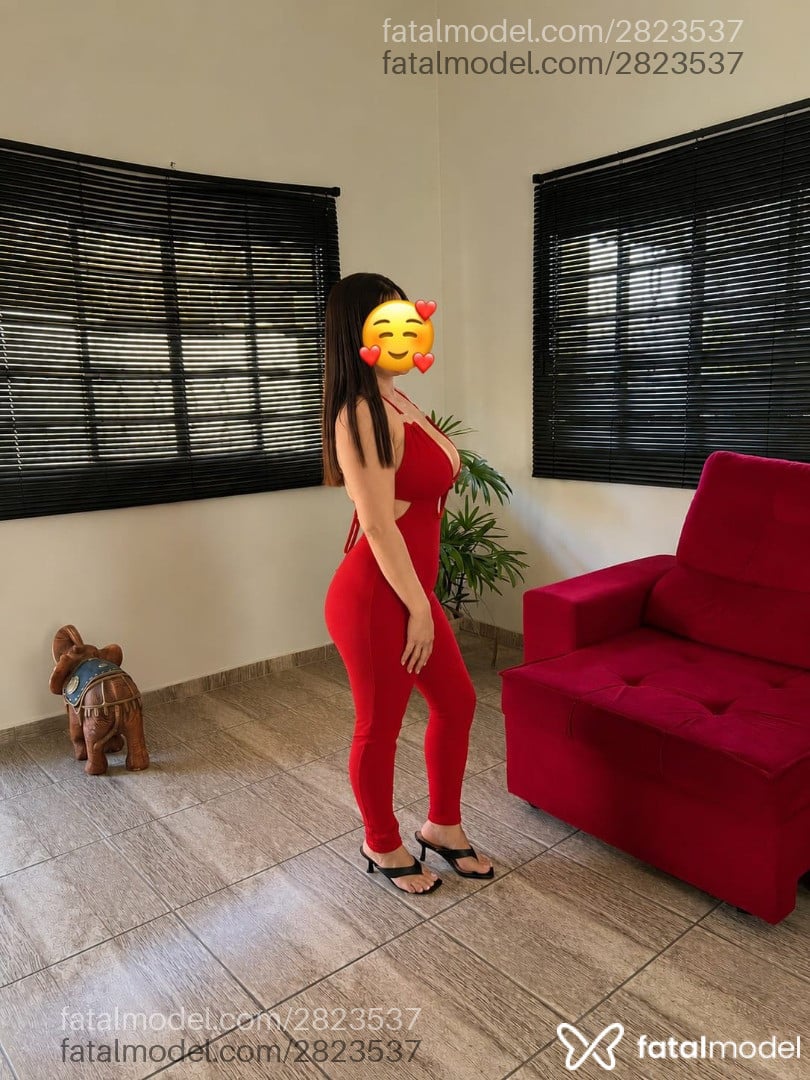 Acompanhante mulher com cabelo castanho de olhos castanhos - Kelly Sanchez Acompanhante mulher com cabelo castanho de olhos castanhos - Kelly Sanchez