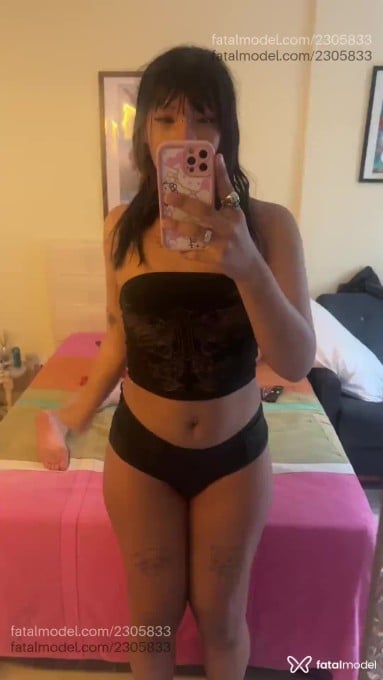 Acompanhante mulher trans morena (o) de olhos castanhos - Ysabelle Acompanhante mulher trans morena (o) de olhos castanhos - Ysabelle