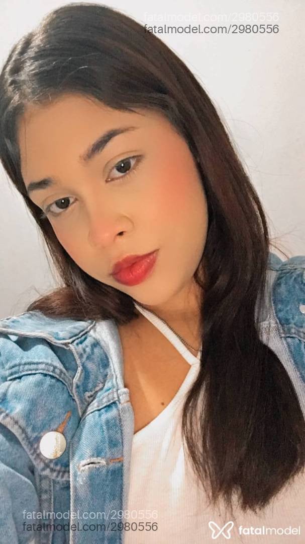 Acompanhante mulher ruiva (o) de olhos castanhos em Senador Canedo - Pietra Sabbath