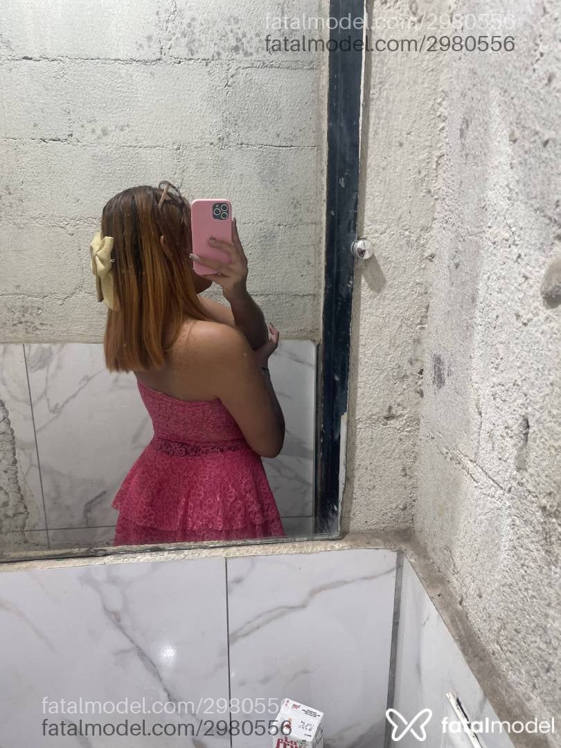 Acompanhante mulher ruiva (o) de olhos castanhos em Senador Canedo - Pietra Sabbath