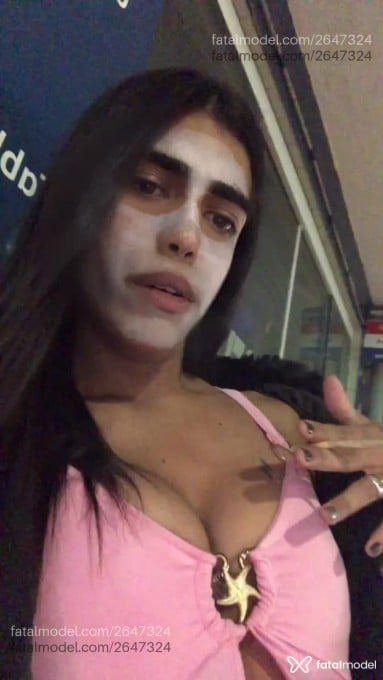 Acompanhante mulher trans morena (o) de olhos castanhos - Raquel Acompanhante mulher trans morena (o) de olhos castanhos - Raquel