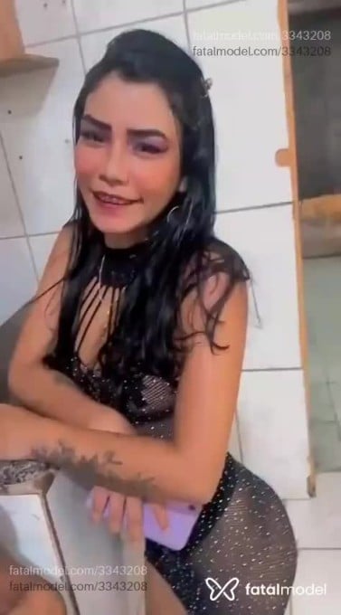 Acompanhante mulher ruiva (o) de olhos pretos em Tailândia Acompanhante mulher ruiva (o) de olhos pretos em Tailândia - Ashylla Gabrielly