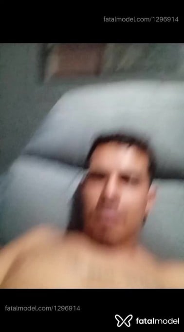Acompanhante homem morena (o) de olhos castanhos em Campo Grande - Lincom