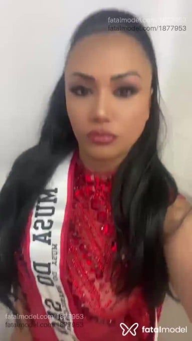 Acompanhante mulher morena (o) de olhos castanhos - Deyse