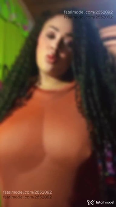 Acompanhante mulher morena (o) de olhos pretos em Sinop Acompanhante mulher morena (o) de olhos pretos em Sinop - Morena