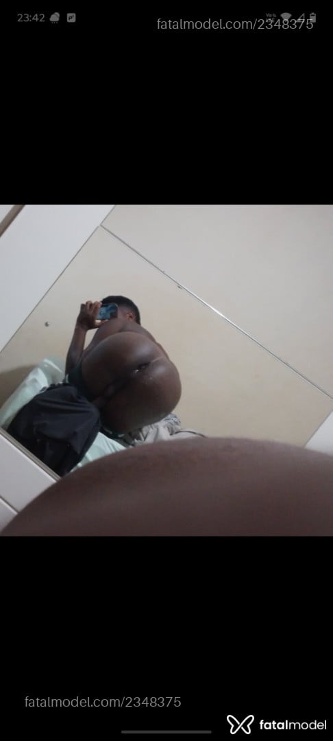 Acompanhante homem morena (o) de olhos pretos em Santa Maria - Pretinho Sub