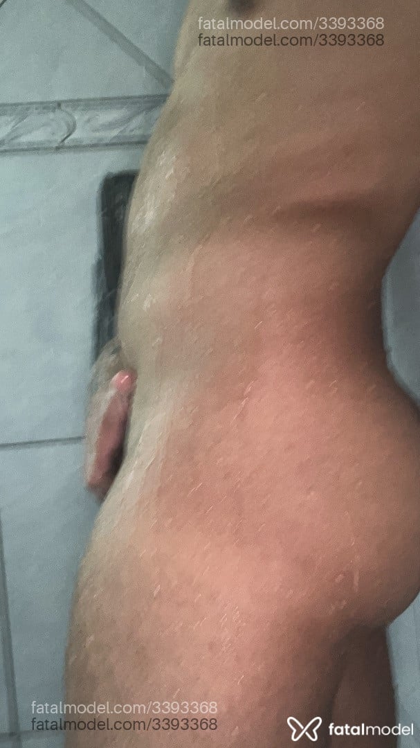 Acompanhante homem morena (o) de olhos castanhos em Virtual - Marcos