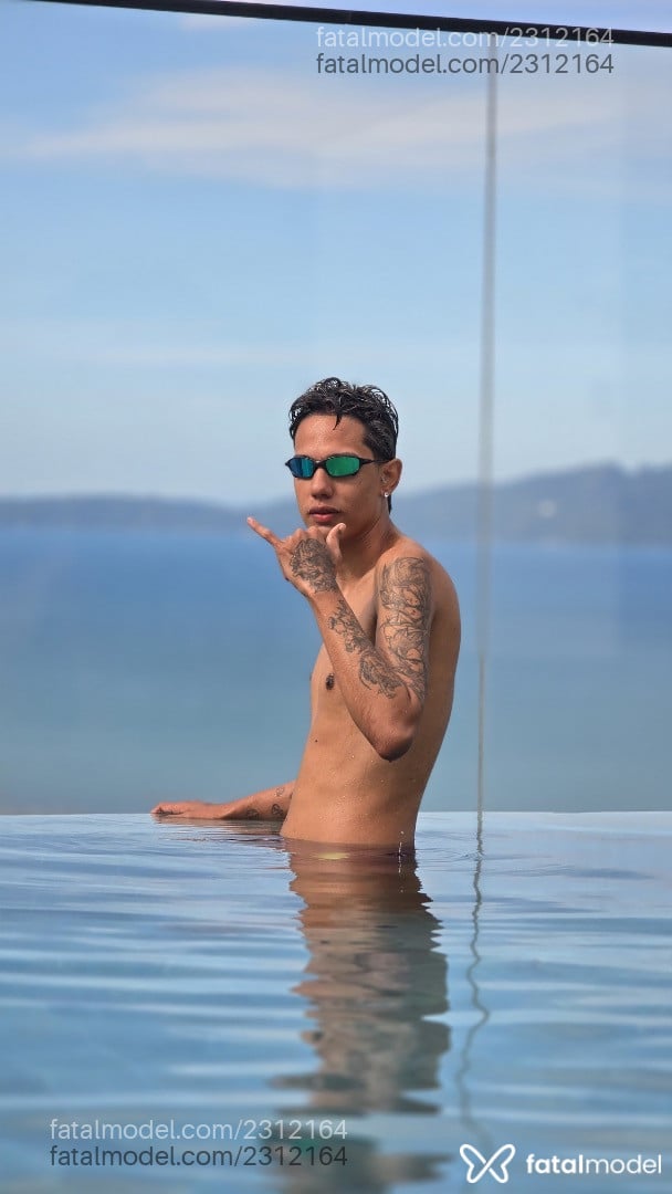 Acompanhante homem morena (o) de olhos castanhos em Porto Belo Acompanhante homem morena (o) de olhos castanhos em Porto Belo - Gabriel