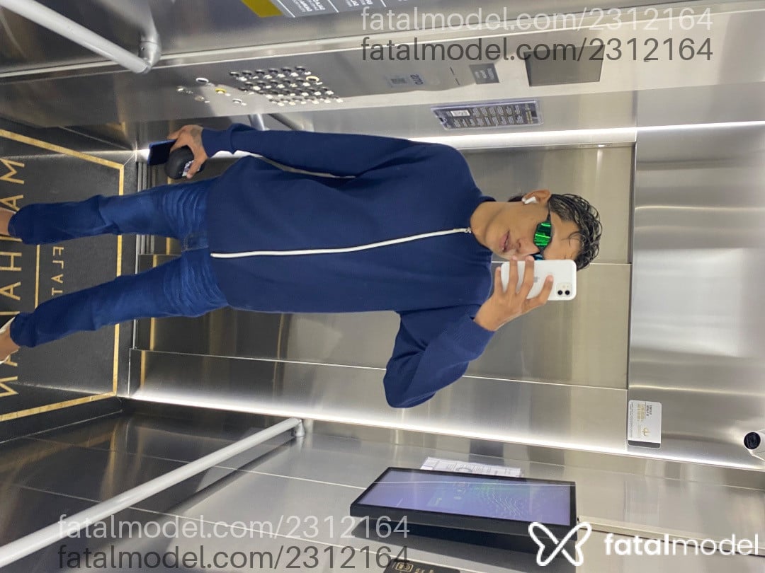 Acompanhante homem morena (o) de olhos castanhos em Porto Belo Acompanhante homem morena (o) de olhos castanhos em Porto Belo - Gabriel